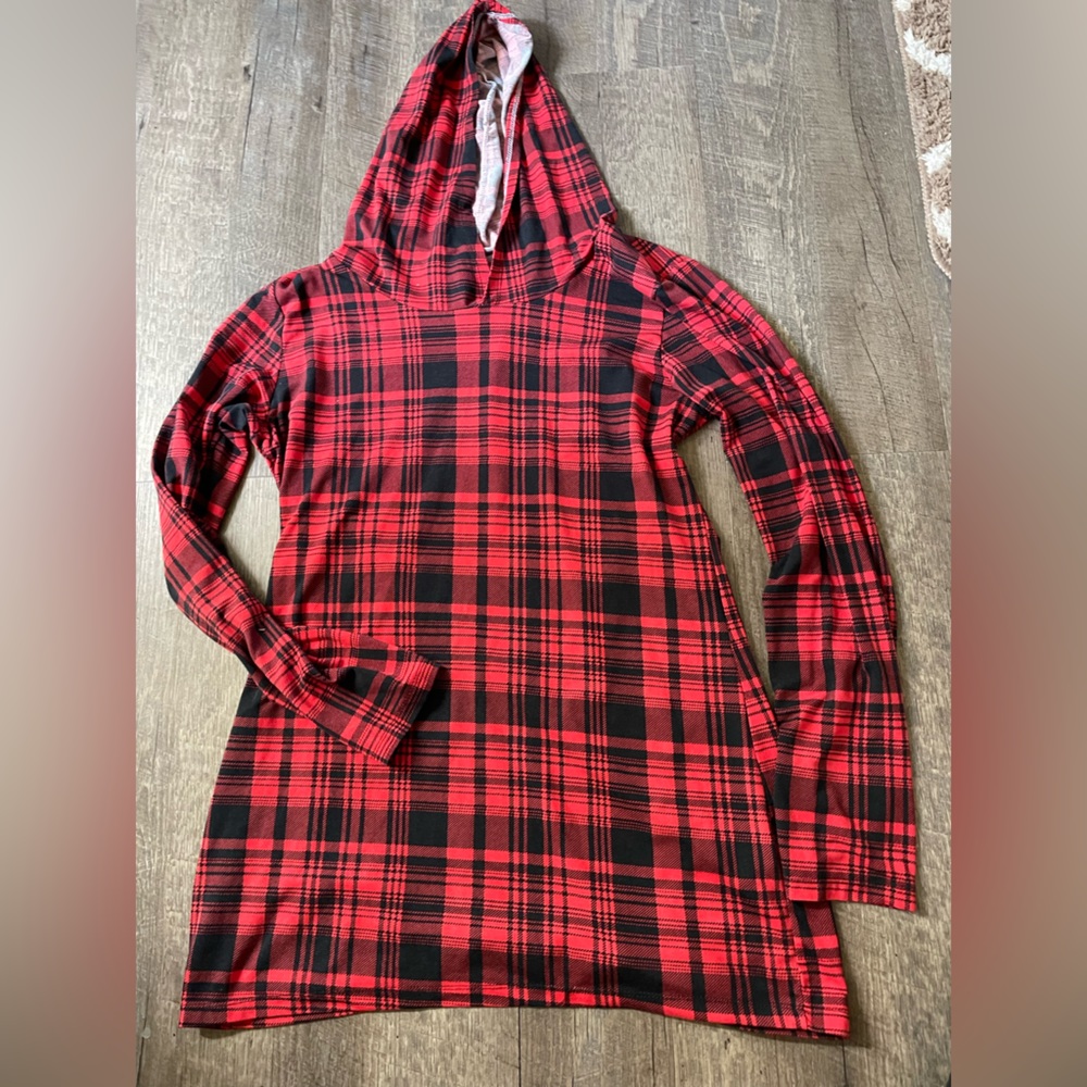 Black & Red long sleeve with hood